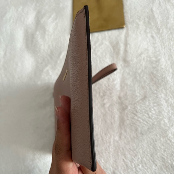 Michael Kors Mercer pink leather clutch bag - Picture 8 of 11